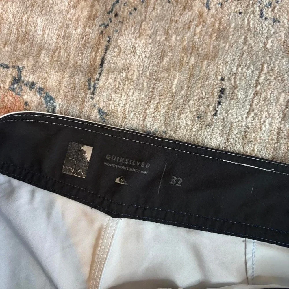 Quiksilver board‎ shorts  Size 32 y2k summer striped beach preppy
